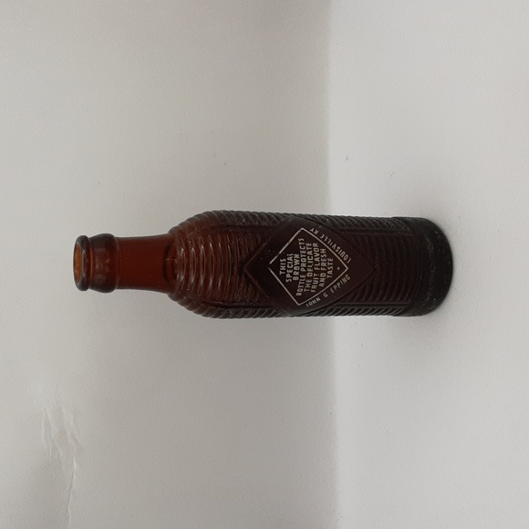 Vintage Orange Crush Amber Ribbed Glass Bottle Louisville, Kentucky 7 oz - Picture 3 of 8